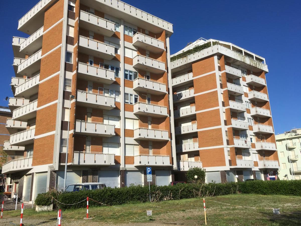 Appartamento Fronte Mare 里米尼 外观 照片