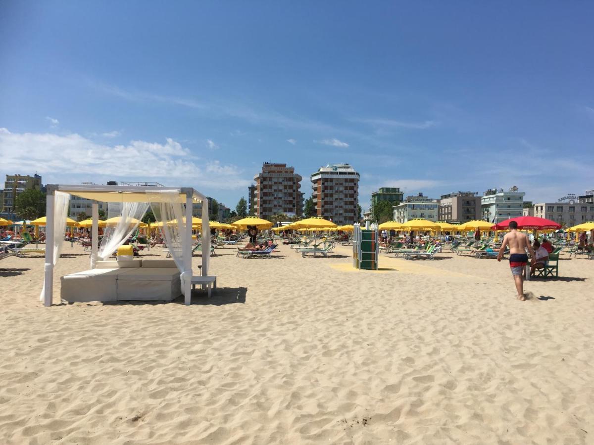 Appartamento Fronte Mare 里米尼 外观 照片