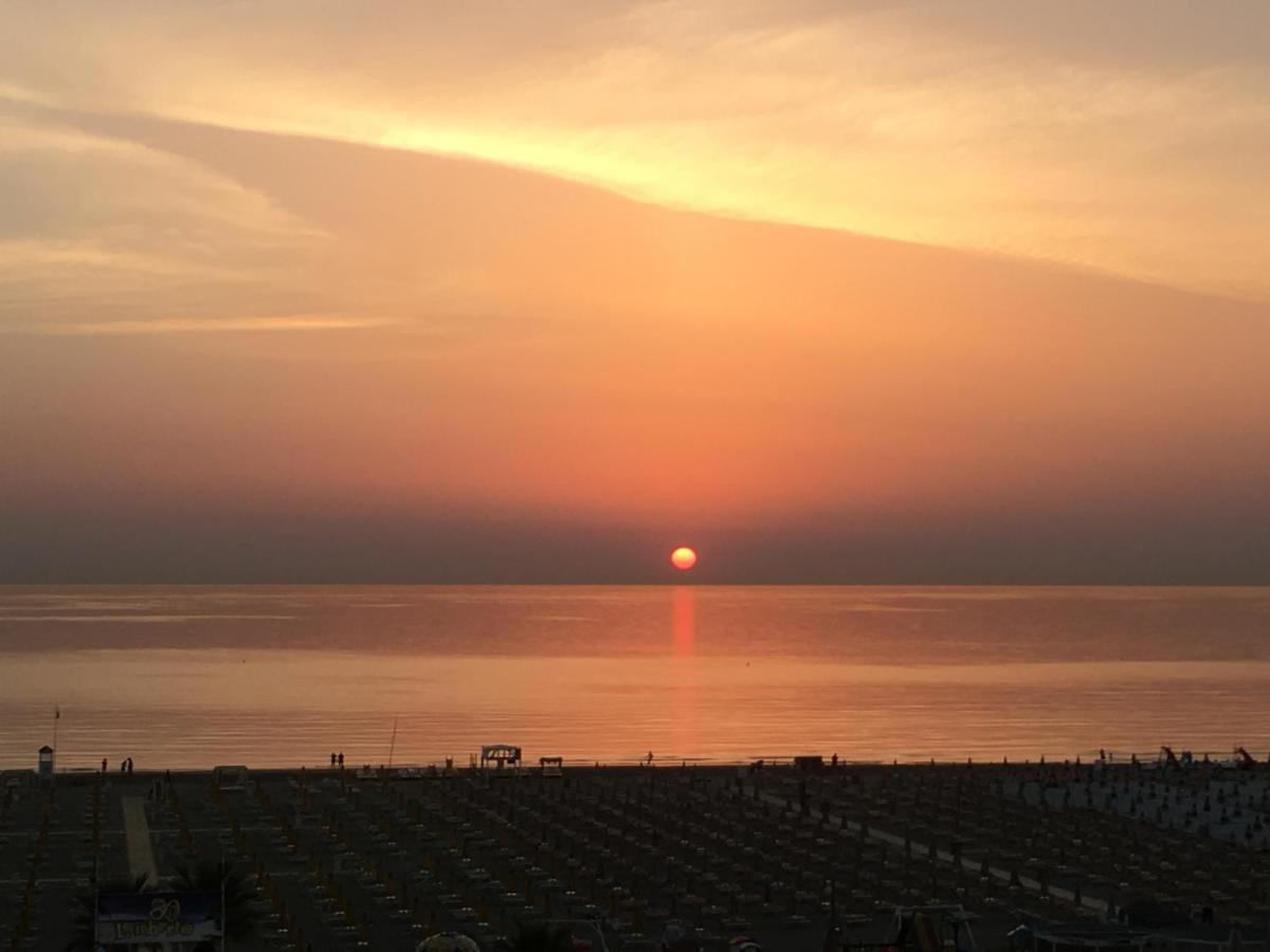 Appartamento Fronte Mare 里米尼 外观 照片